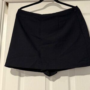 A&F Scarlett Mini-Skort - Black - Size Large